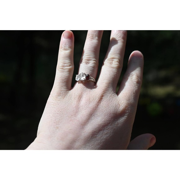 Garnet Ring, anniversary ring, raw stone rings, promise ring minimalist … - Picture 3 of 7